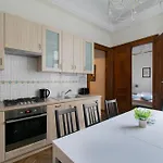 דירה Magnificent Zyblikiewicza 11a, Location *